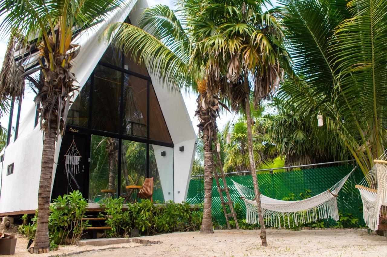 Xtambaa Cabins & Spa Only Adults El Cuyo Eksteriør billede
